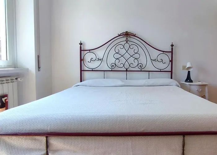 Monteverde - Stazione Trastevere Bright Loft Up To 5 Guests Apartment *